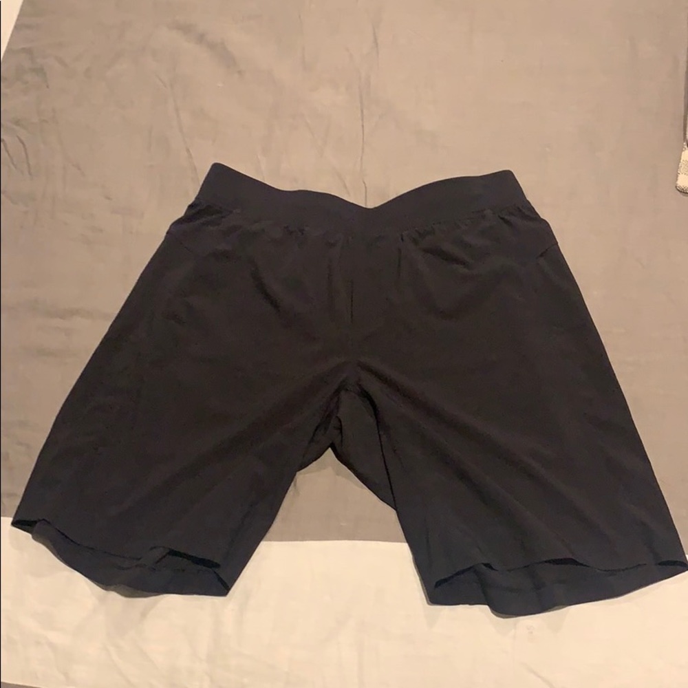 Lululemon men’s shorts